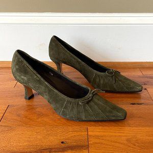 Vaneli Heels Size 11